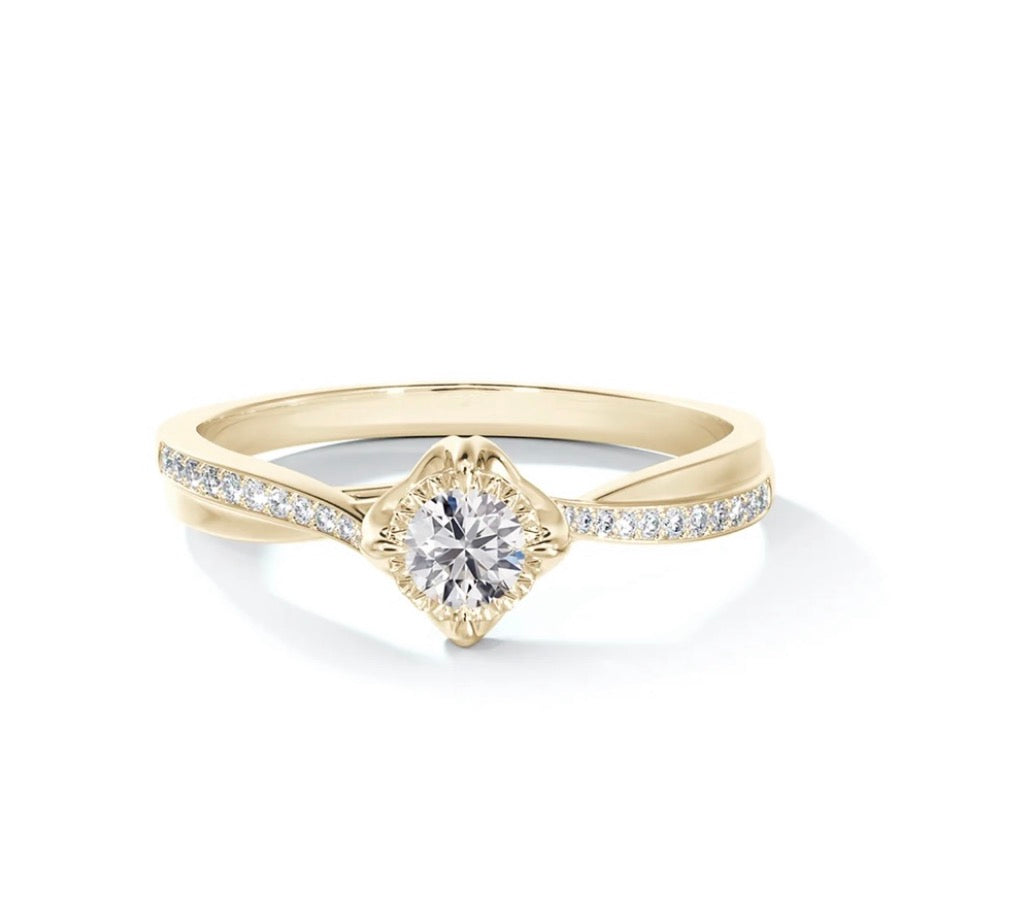Eternelle Pavé Ring